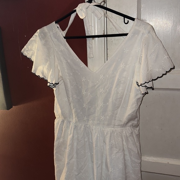 Ckh Clockhouse V-Neck Embroidered Backless Flutter Babydoll White Mini Dress - Picture 9 of 10